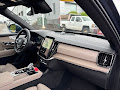 2025 Volvo XC90 B6 Ultra