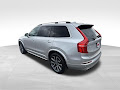2017 Volvo XC90 T6 Momentum